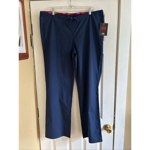 Dickies Signature Everyday Unisex Scrubs Size Medium - Picture 1 of 7